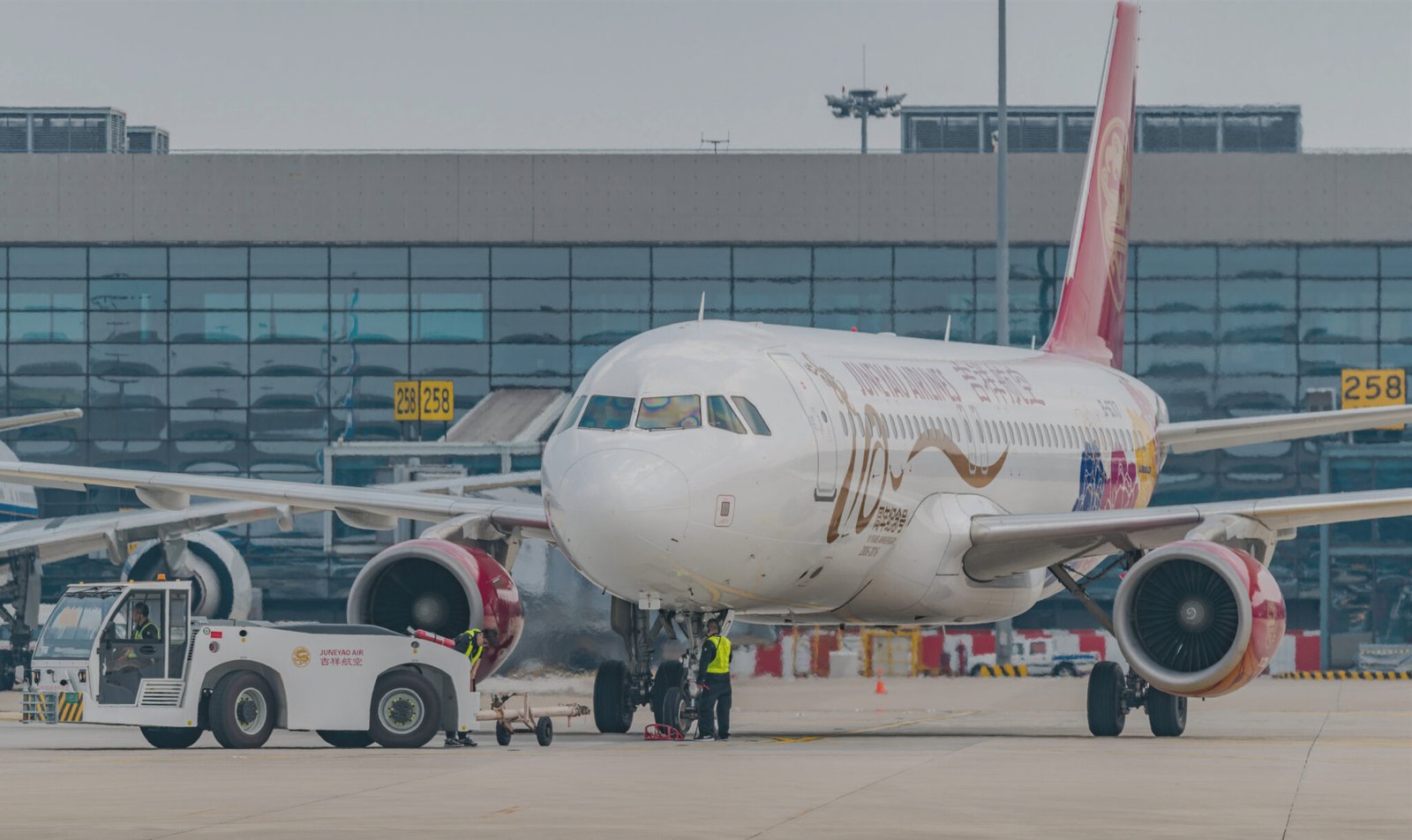 China’s Juneyao Airlines Co delays Boeing Jet delivery as Tariffs war continues