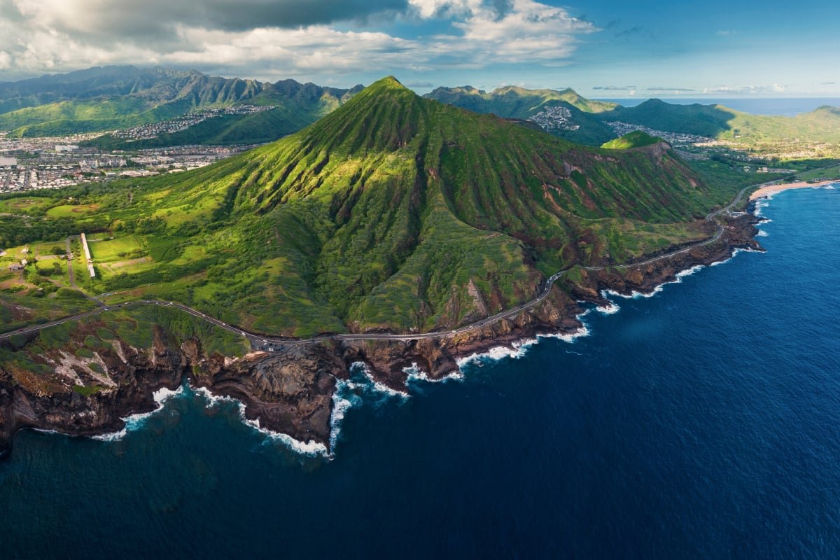 Panoramic view of Oahu greenery and coastline